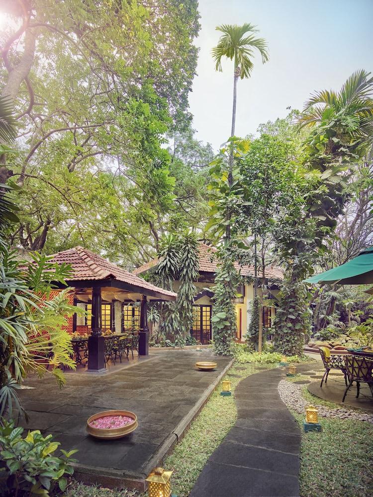 Vivanta Bengaluru Residency Road Extérieur photo
