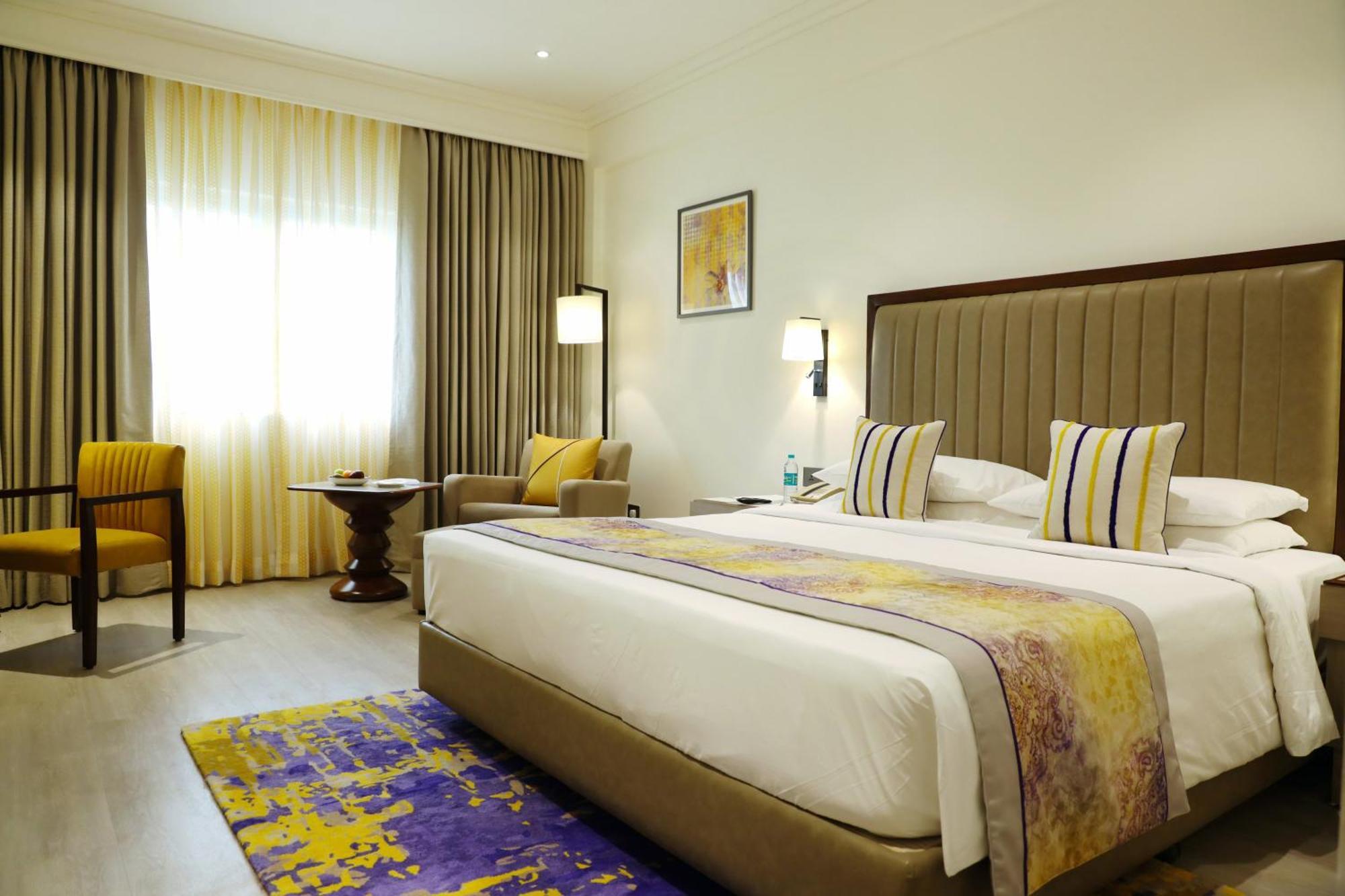 Vivanta Bengaluru Residency Road Extérieur photo