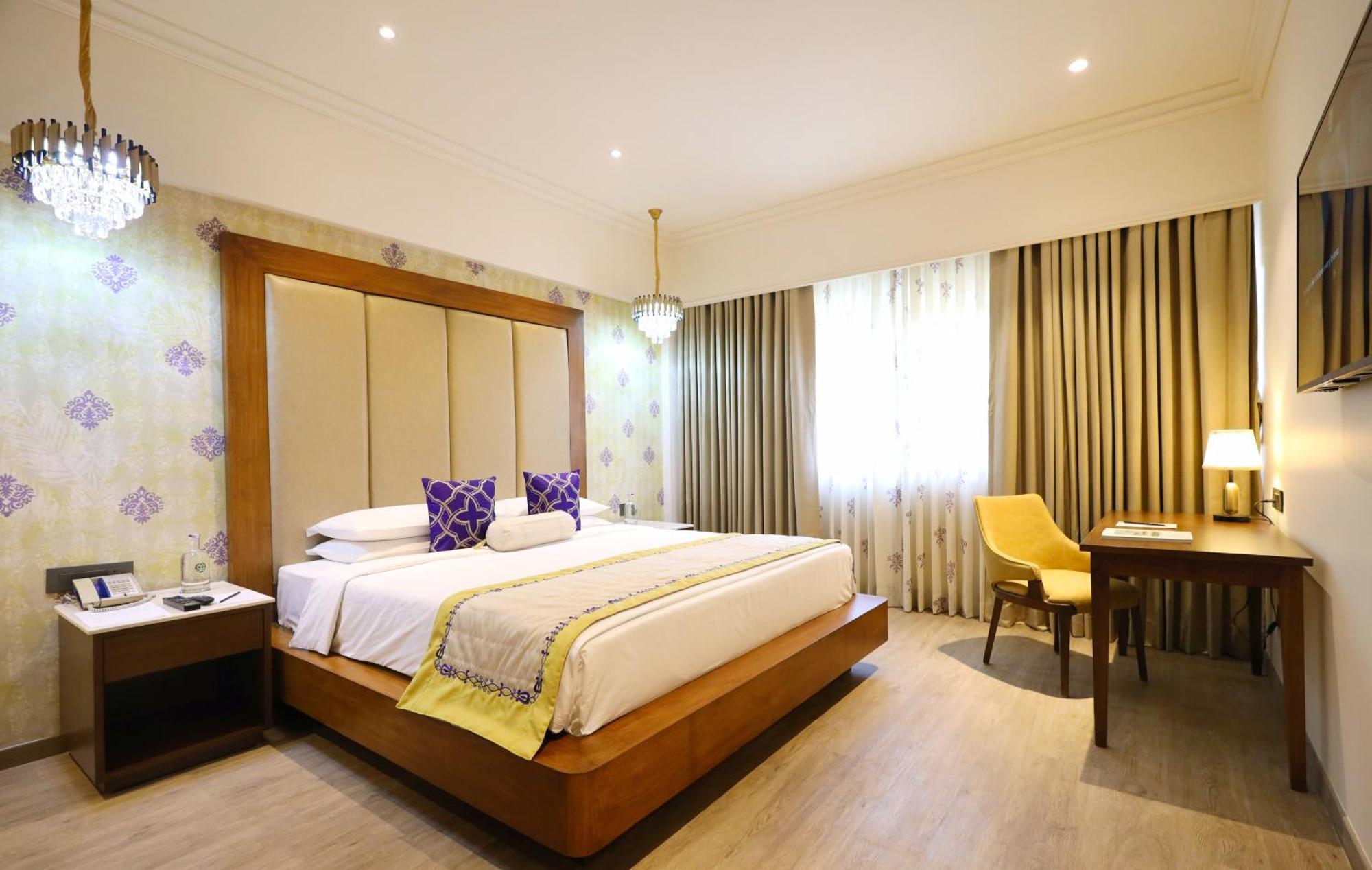 Vivanta Bengaluru Residency Road Extérieur photo